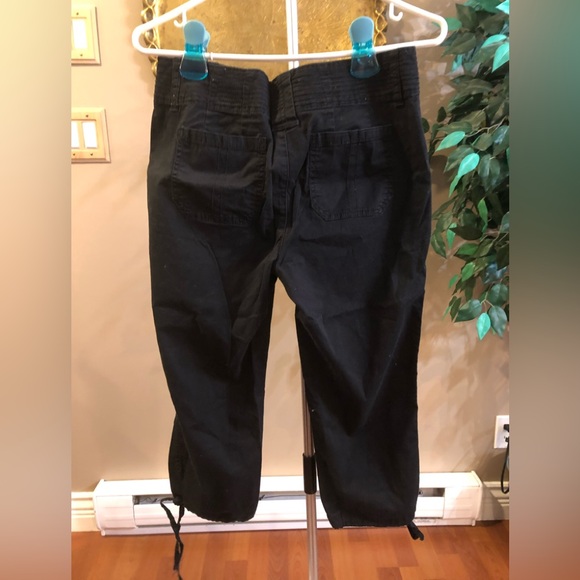 Capri pants - Picture 2 of 2